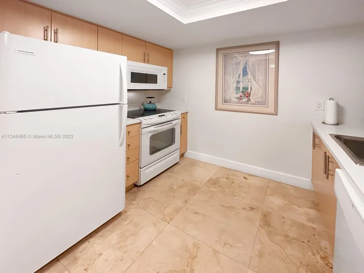 The Mutiny #217 image #12