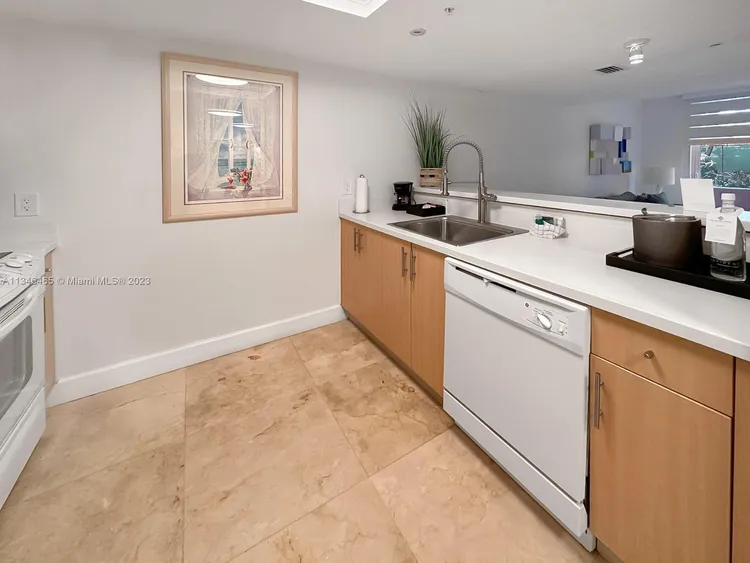 The Mutiny #217 image #13