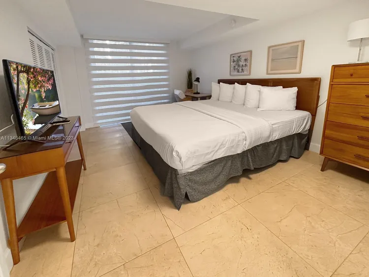 The Mutiny #217 image #14