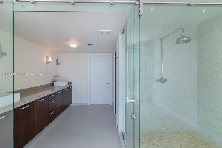 IOS on the Bay #413 image #7