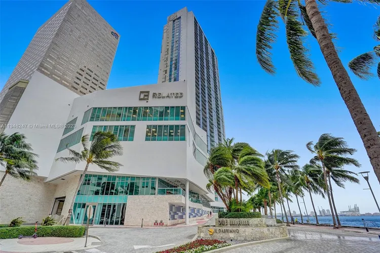 One Miami #2915 image #29