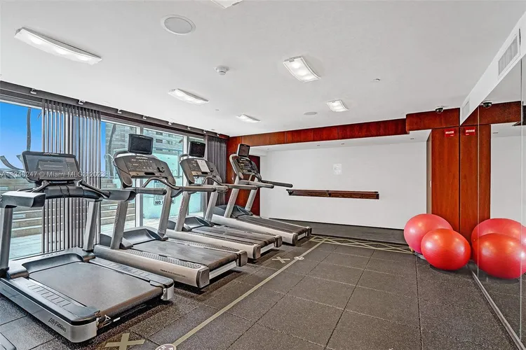 One Miami #2915 image #35