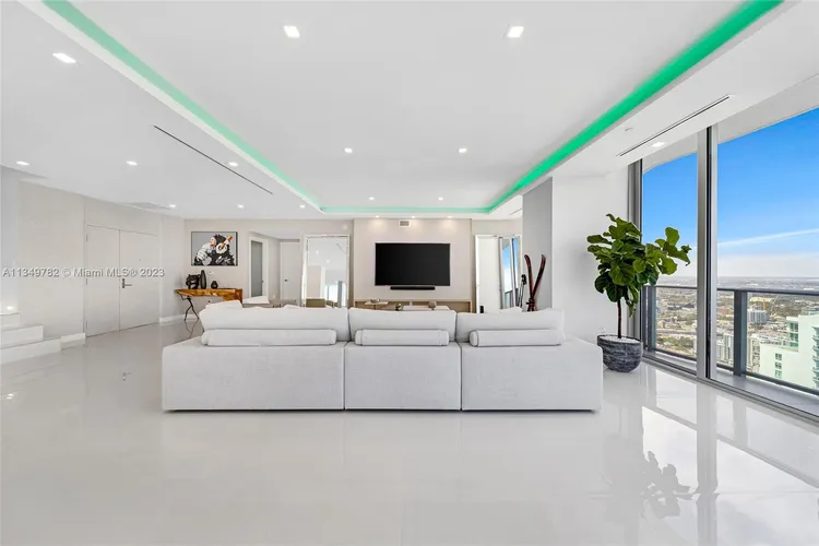 Aria on the Bay #PH15 image #17