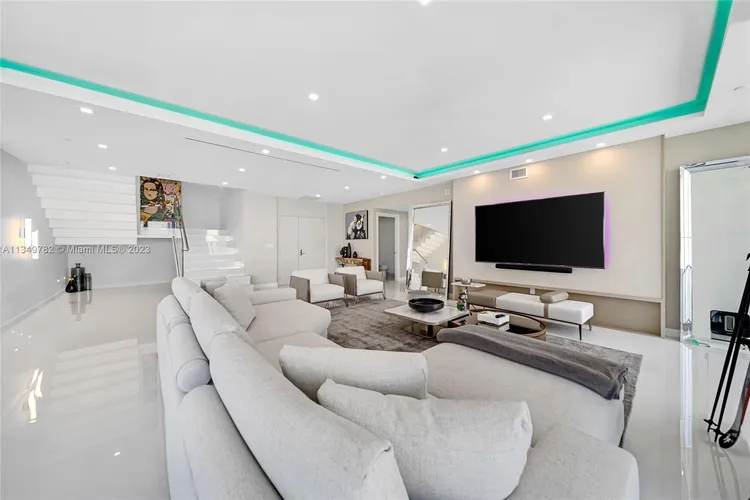 Aria on the Bay #PH15 image #18