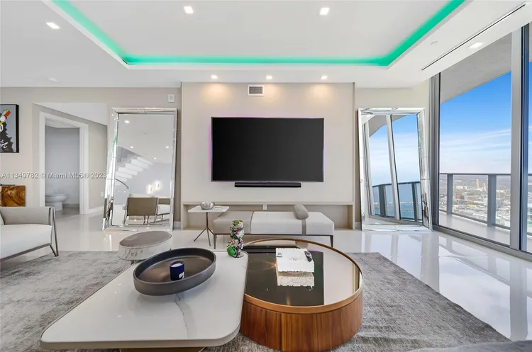 Aria on the Bay #PH15 image #21