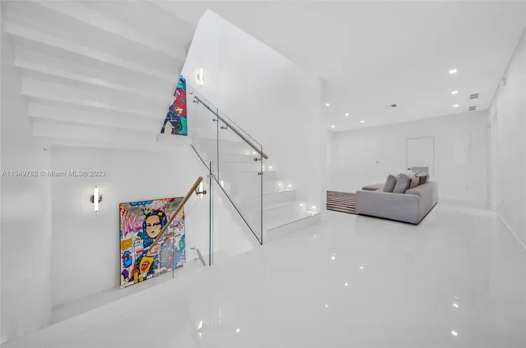 Aria on the Bay #PH15 image #33