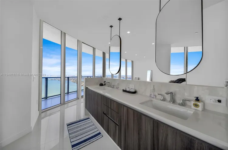 Aria on the Bay #PH15 image #43