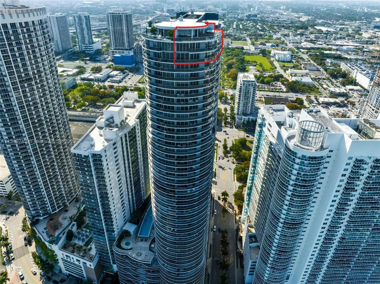 Aria on the Bay #PH15 image #62