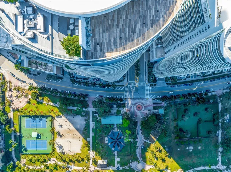 Aria on the Bay #PH15 image #66