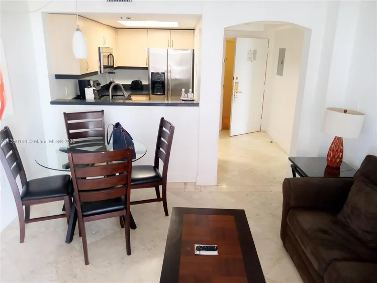 The Mutiny #913 image #8