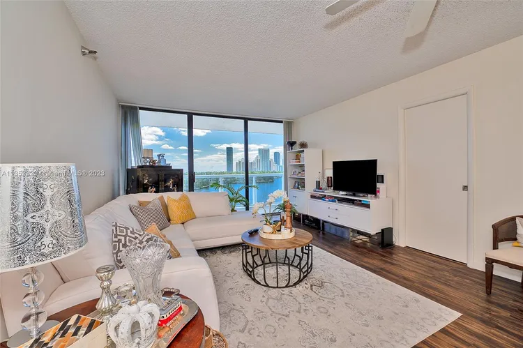 Waterview #744 image #12