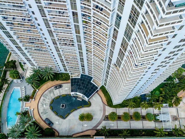 Carbonell #2902 image #19