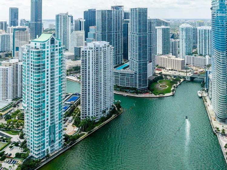 Carbonell #2902 image #27