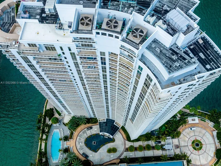 Carbonell #2902 image #29