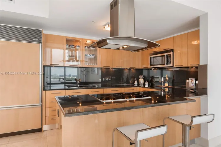 Carillon Condo North Tower #2010 image #15