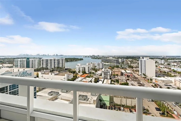 Carillon Condo North Tower #2010 image #23