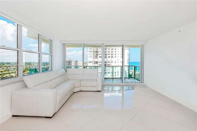 The Wave Condominium #PH36 image #11