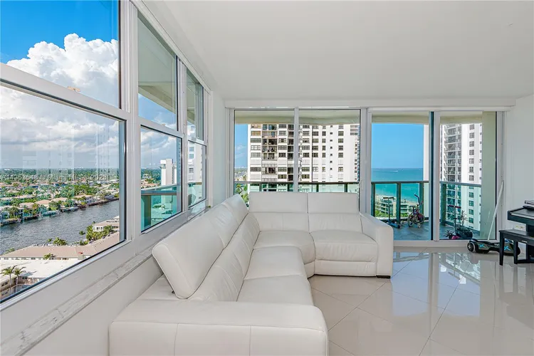 The Wave Condominium #PH36 image #7