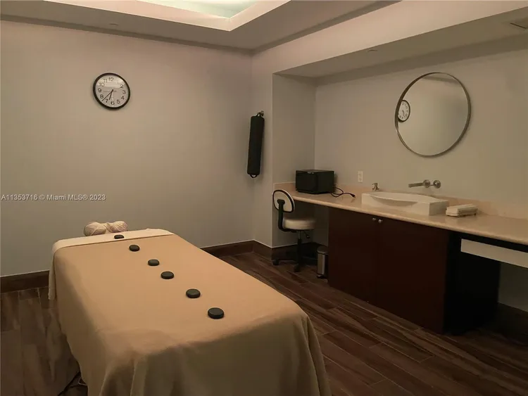 Trump Tower 1 #1006 image #10