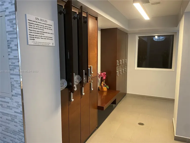 Trump Tower 1 #1006 image #14