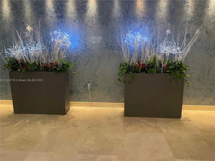 Trump Tower 1 #1006 image #21