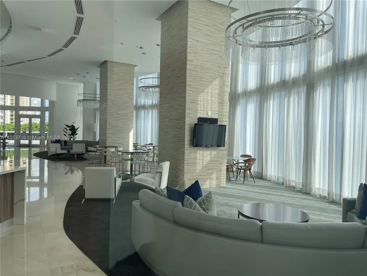 Trump Tower 1 #1006 image #23