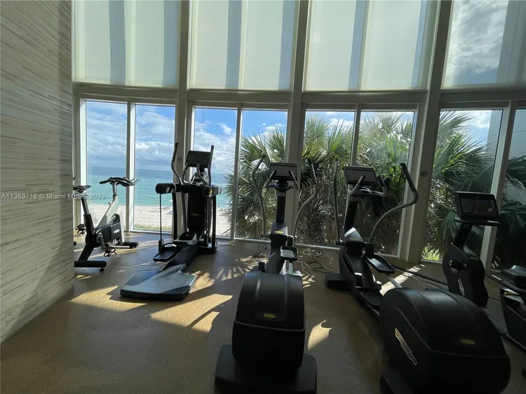 Trump Tower 1 #1006 image #29