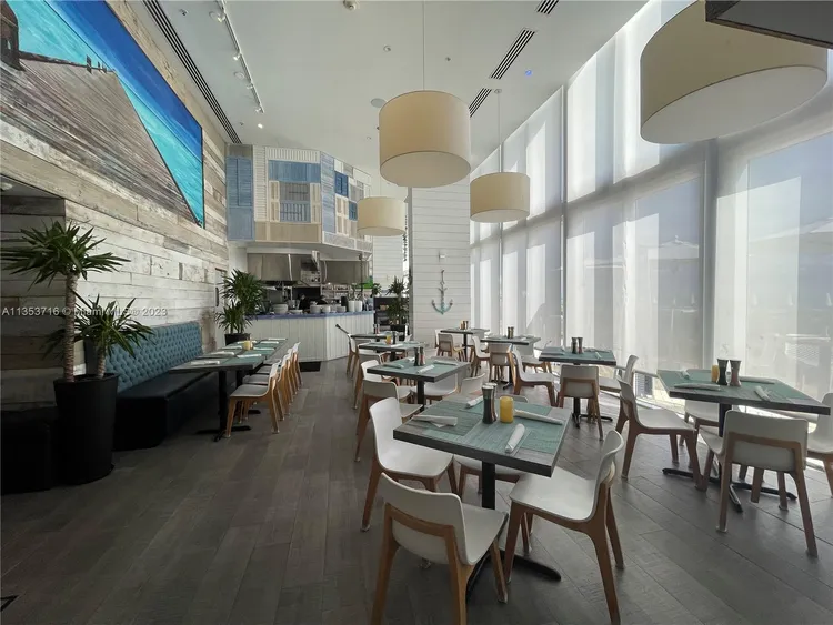 Trump Tower 1 #1006 image #33