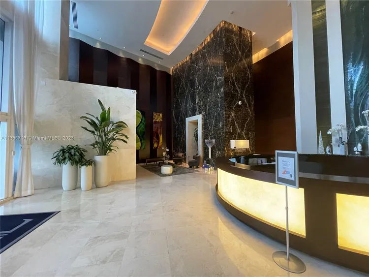 Trump Tower 1 #1006 image #43