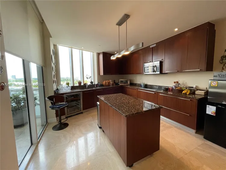 Trump Tower 1 #1006 image #48