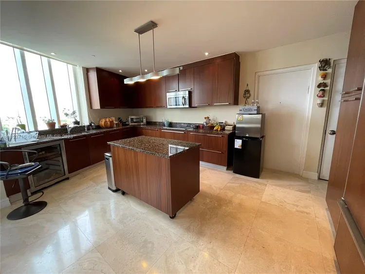 Trump Tower 1 #1006 image #49