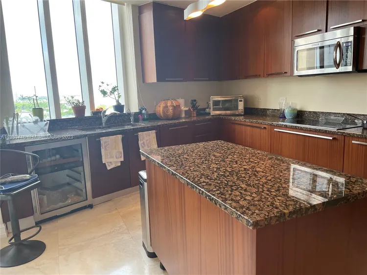 Trump Tower 1 #1006 image #51