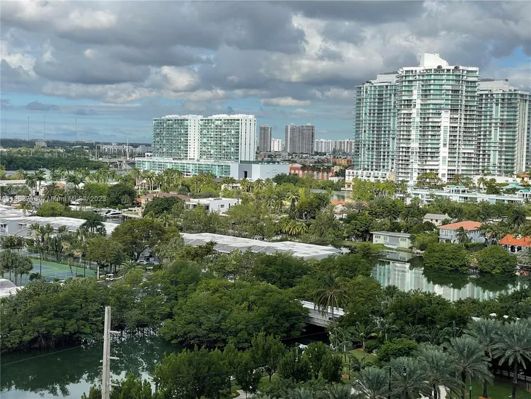 Trump Tower 1 #1006 image #61