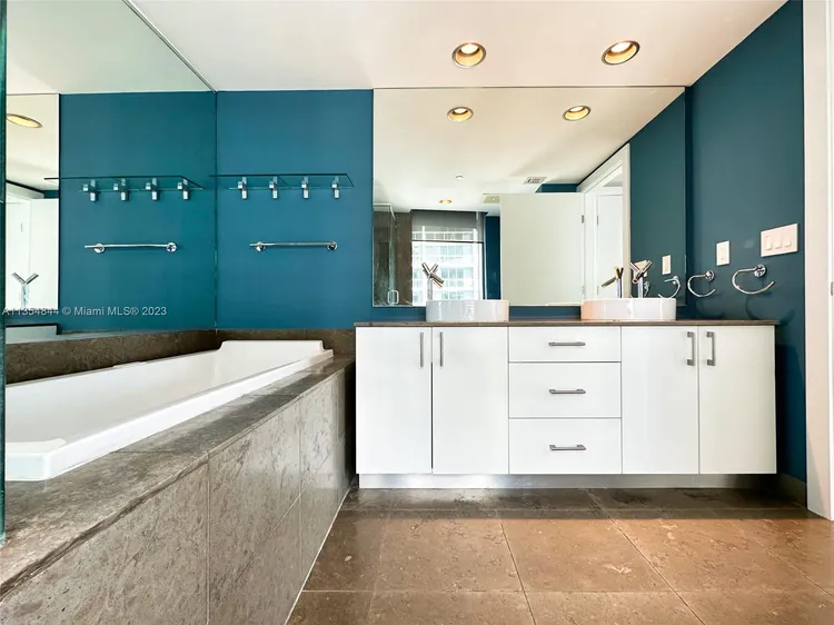 Icon Brickell I #4413 image #12