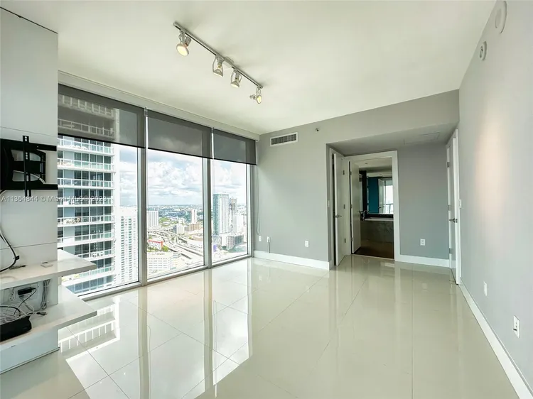 Icon Brickell I #4413 image #21