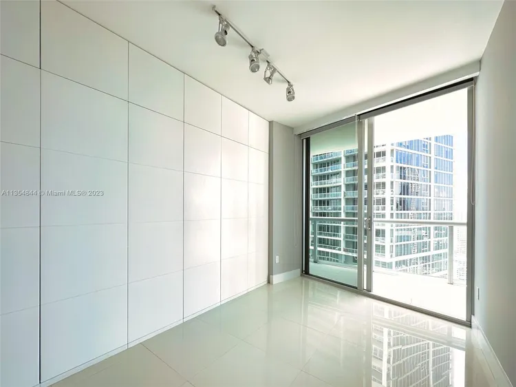 Icon Brickell I #4413 image #23