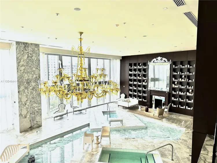 Icon Brickell I #4413 image #35