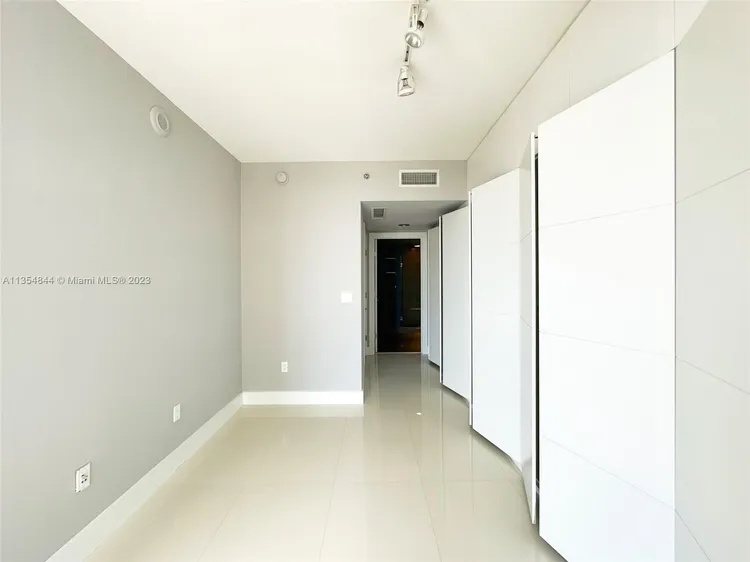 Icon Brickell I #4413 image #39