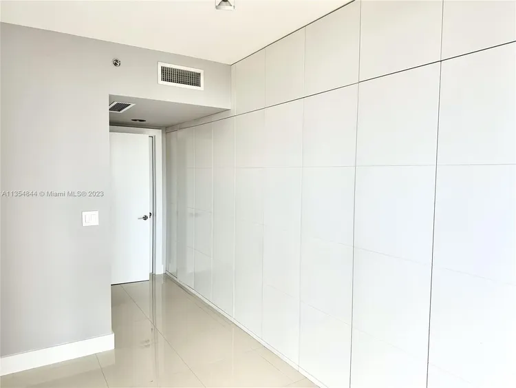 Icon Brickell I #4413 image #44