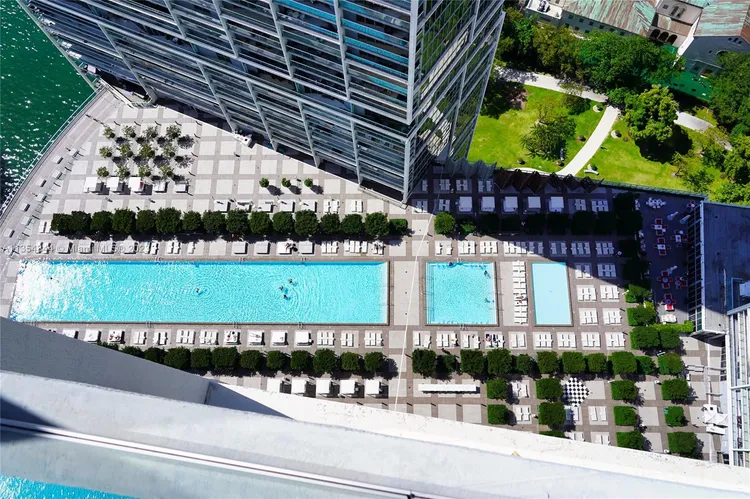 Icon Brickell I #4413 image #6