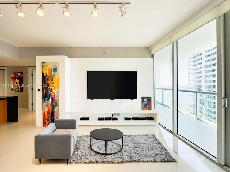 Icon Brickell I #4413 image #9