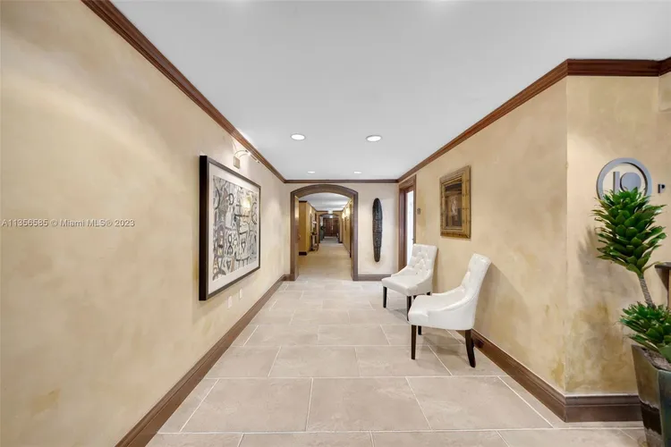 The Mutiny #204 image #30