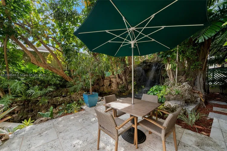 The Mutiny #204 image #45