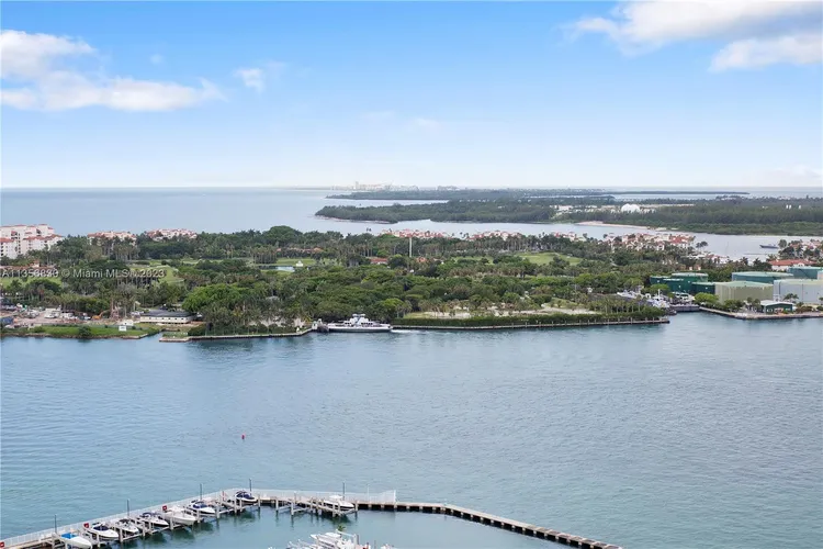 Yacht Club at Portofino #2906 image #6