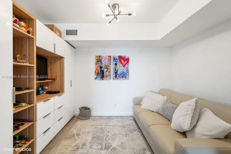 Williams Island 7000 #2203 image #14