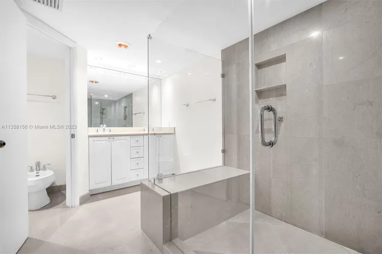 Towers of Key Biscayne #C506 image #10