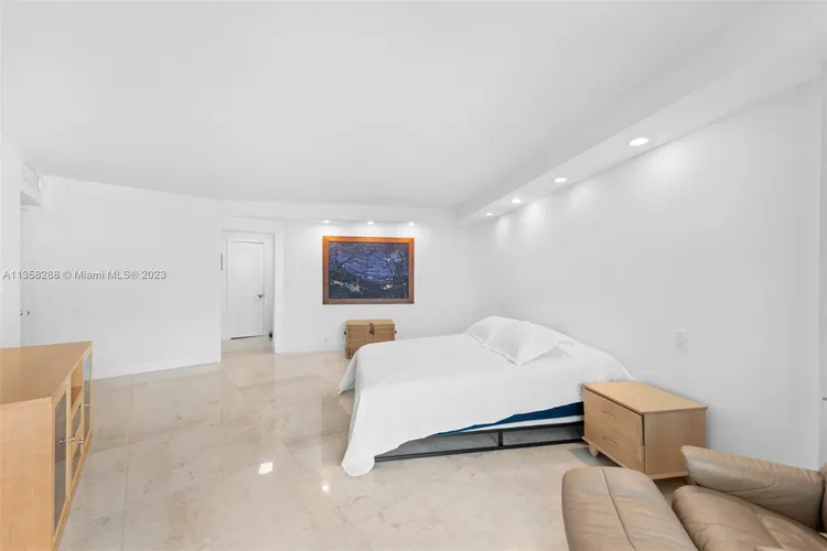 Towers of Key Biscayne #A501 image #27