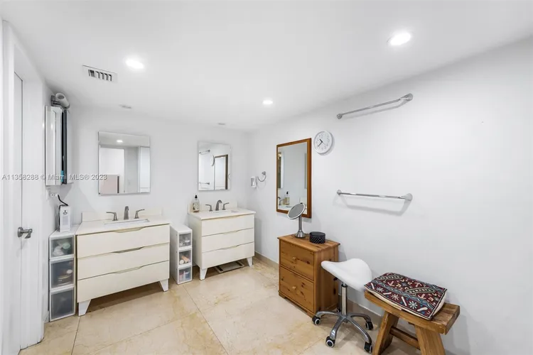 Towers of Key Biscayne #A501 image #30