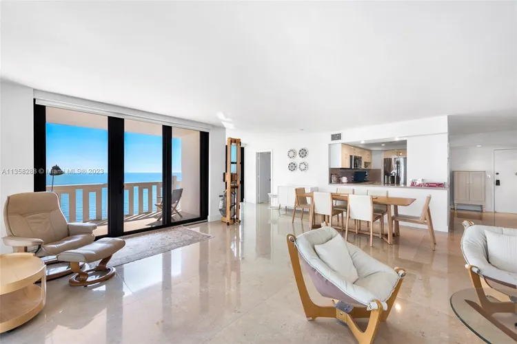 Towers of Key Biscayne #A501 image #8