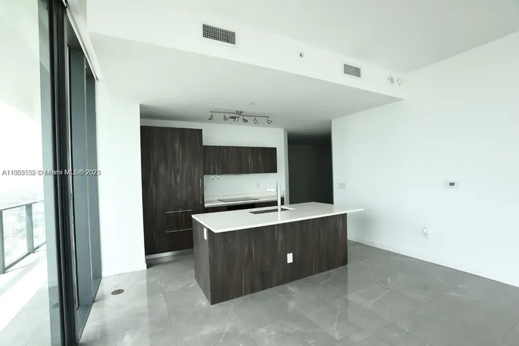 Gran Paraiso #4601 image #9